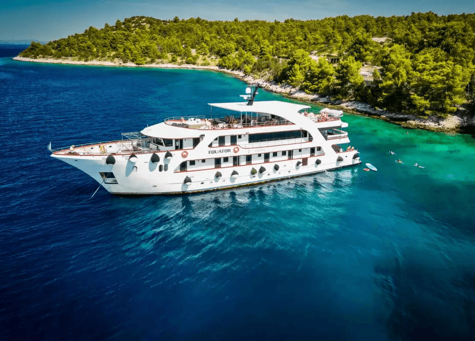 MS Equator